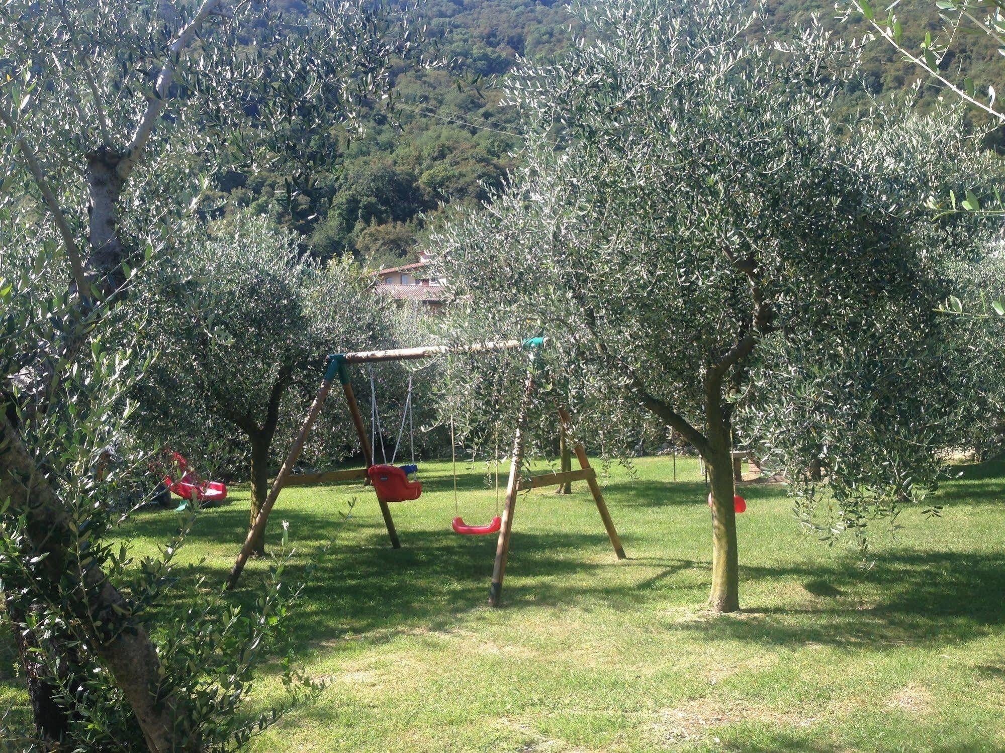 Bellagio Village Mandello del Lario Buitenkant foto