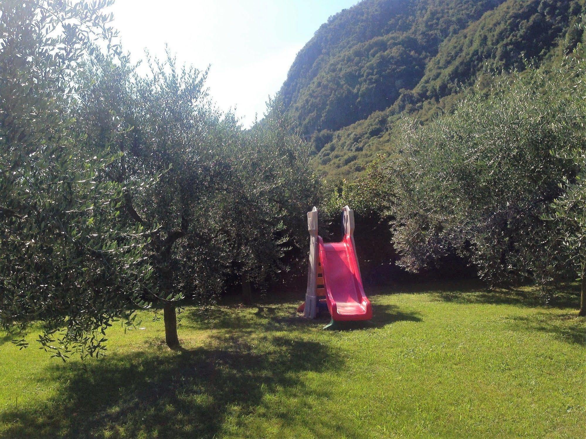 Bellagio Village Mandello del Lario Buitenkant foto